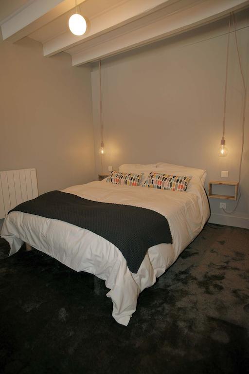 Le Caribou D'Eva Apartman Portbail Szoba fotó